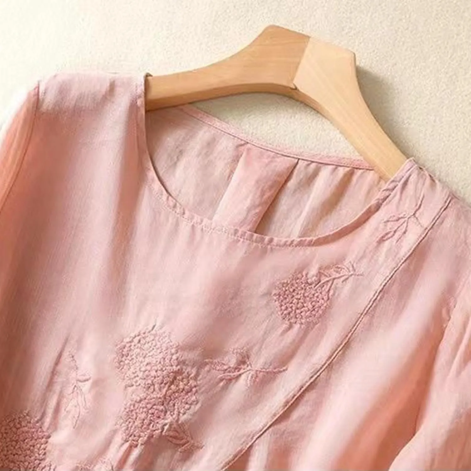 Linen Shirts for Women Summer Embroidery Boho Casual Blouses Comfy Loose Short Sleeve Crew Neck Tees Plus Size Tops
