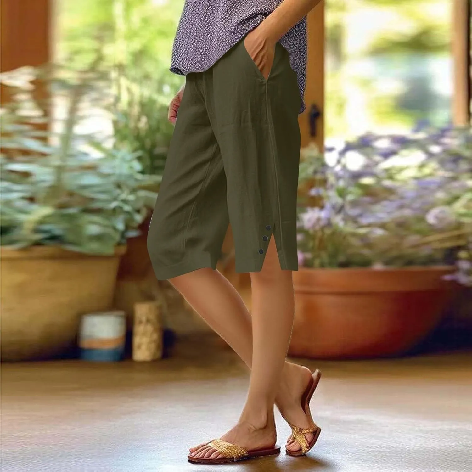 Womens Bermuda Shorts Cotton Linen Knee Length Elastic Waist Drawstring Capris Casual Beach Shorts with Pockets