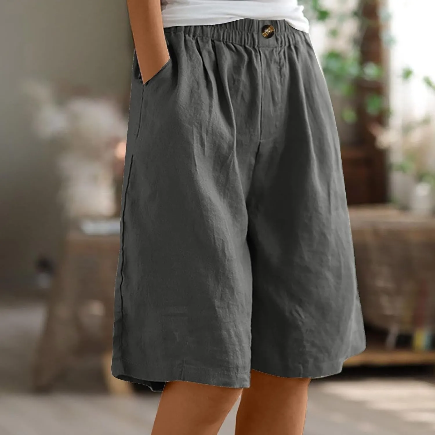 Women's Casual Cotton Linen Bermuda Shorts Elastic Waist Knee Length Shorts Summer Beach Shorts with Pockets