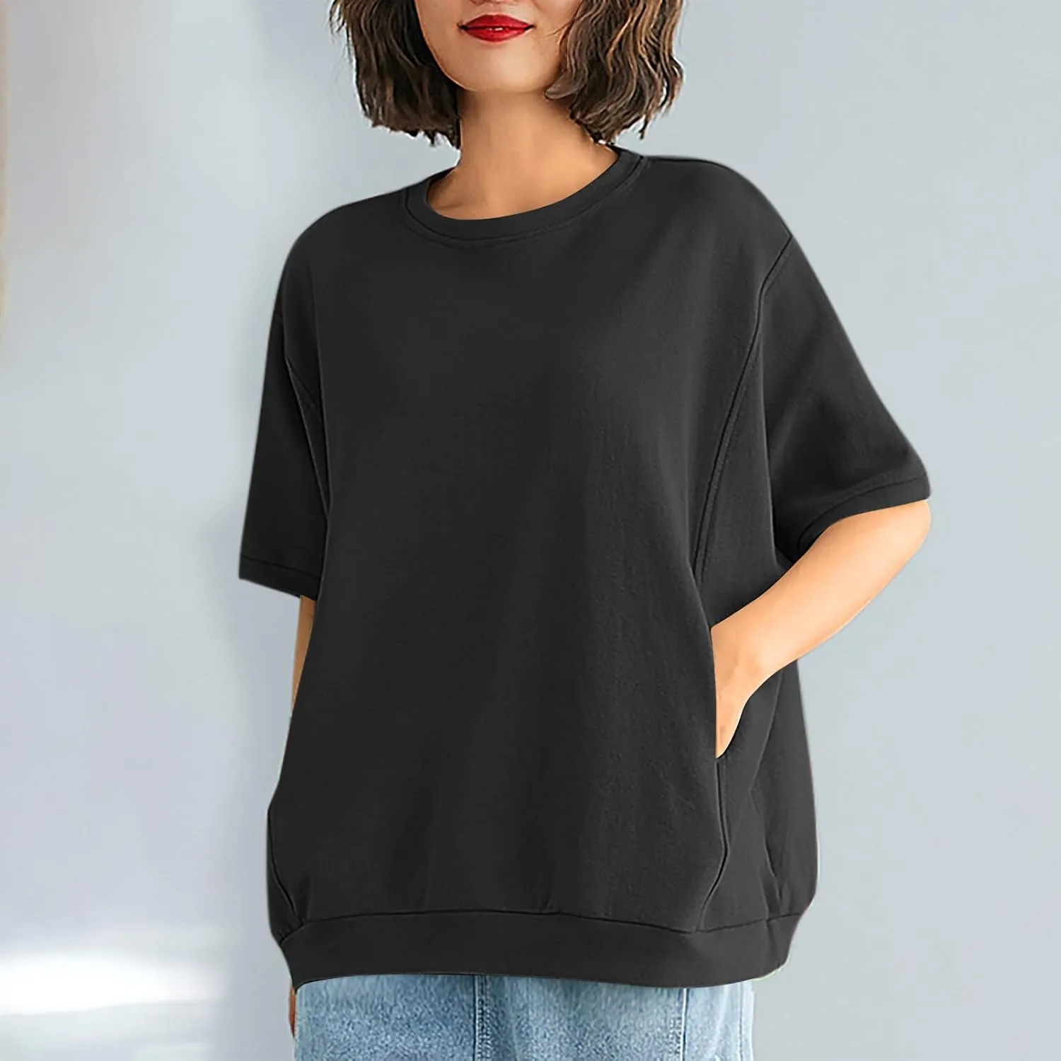 Women's Crew Neck T Shirt Oversized Casual Loose Short Sleeve Tee Summer Athletic Workout Pullover Tops with Pockets