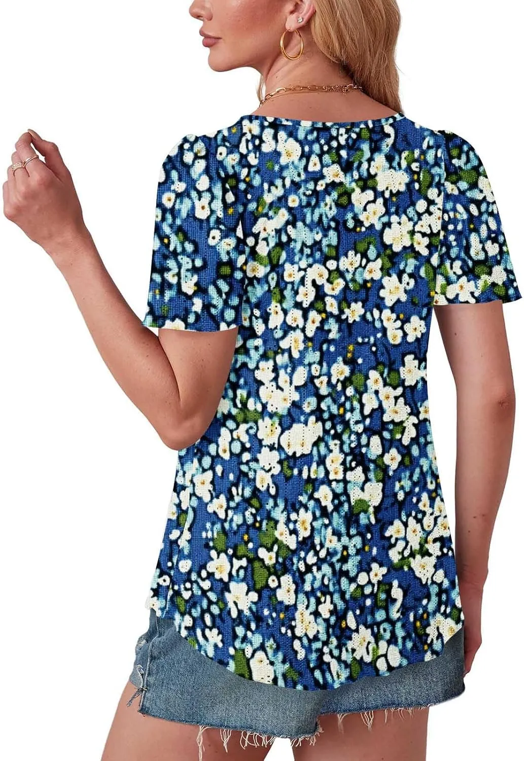 Womens Summer Tops Trendy Boho Floral Blouses Crewneck T-Shirts Casual Loose Tunic Blouses Going Out Basic Tees